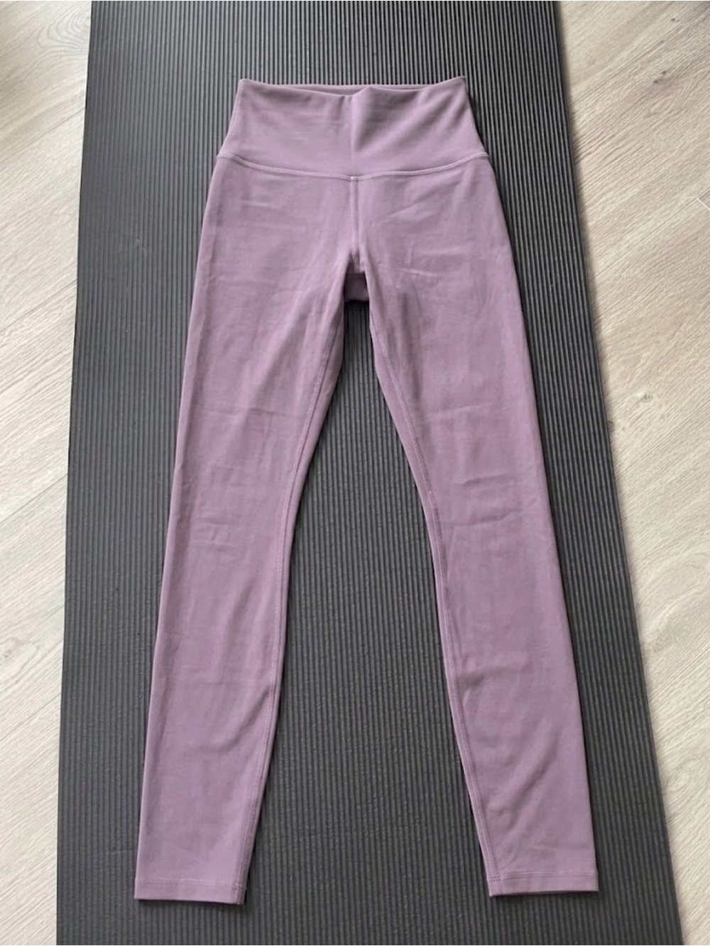 manduka Mauve High-Rise Yoga Leggings